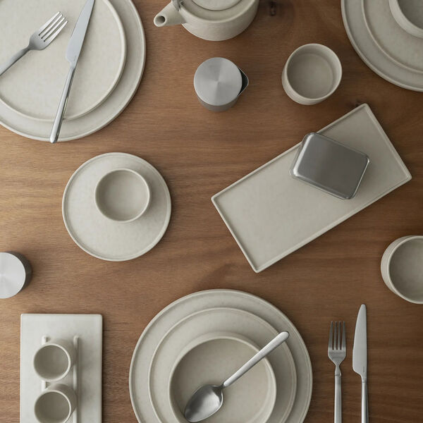 MAKOTO Dinner plate, moonbeam, Blomus