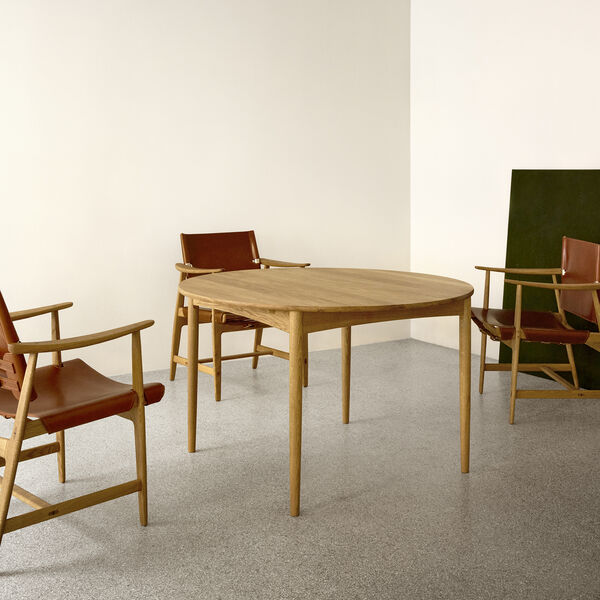 BM0121 Matbord, oljad ek, Carl Hansen & S&oslash;n