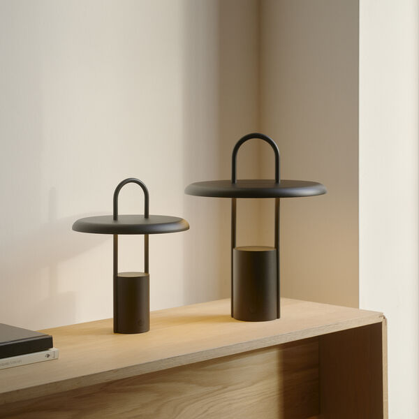 Pier portable LED lampa, black, Stelton