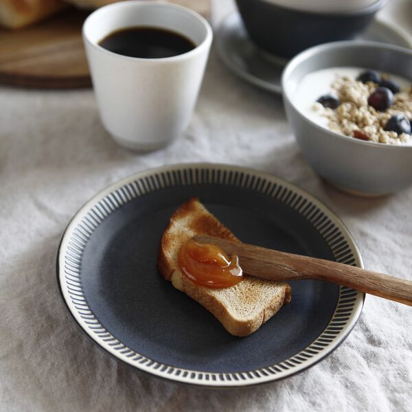 Colorit tallrik Ø 19 cm, grey Colorit tallrik Ø 19 cm, grey, Knabstrup Keramik