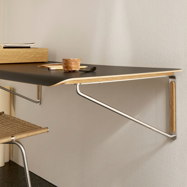 AB019 Wall Desk, svart/oljad ekfaner, Carl Hansen & S&oslash;n