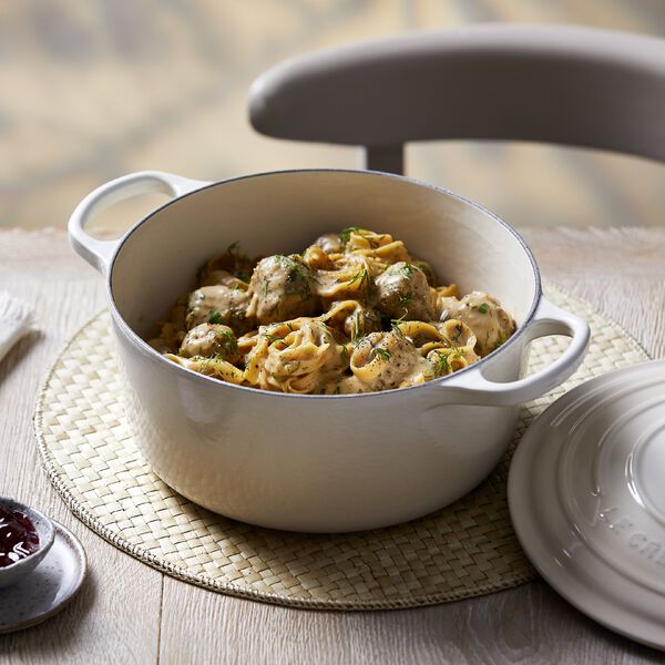 Signature gjutj&auml;rn rund gryta &Oslash; 20 cm, meringue, Le Creuset
