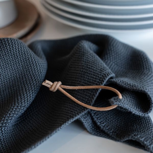 Stickad Handduk, dark grey, By LOHN