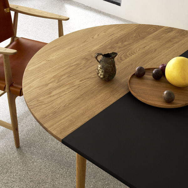 BM0121I Il&auml;ggsskiva, svart, Carl Hansen & S&oslash;n