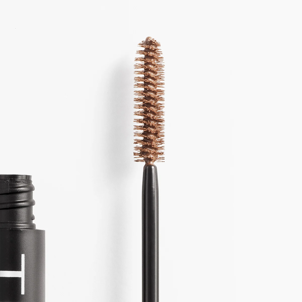 Brow Fix Brown, Tromborg