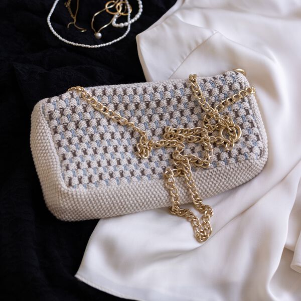 Stickad Clutch Kedja Multi, beige-blue-brown, By LOHN