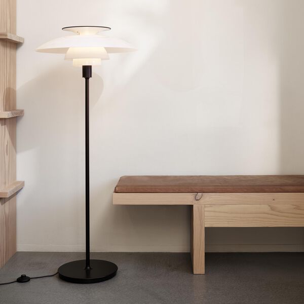 PH 80 golvlampa, vit opal/svart, Louis Poulsen