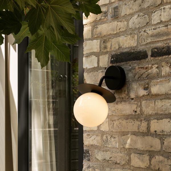 Liila Outdoor Wall Lamp, black/opal Liila Outdoor Wall Lamp, black/opal, Nuura