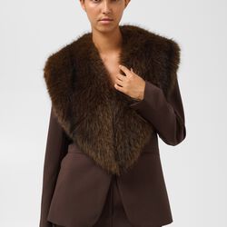 SLBayle Collar | Mole' | Krage, Soaked in Luxury