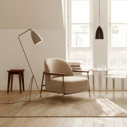 Gr&auml;shoppa Pendant, black glossy, GUBI