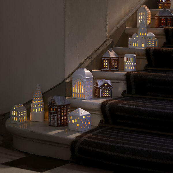 Gingerbread ljuslyktahus julstall, K&auml;hler