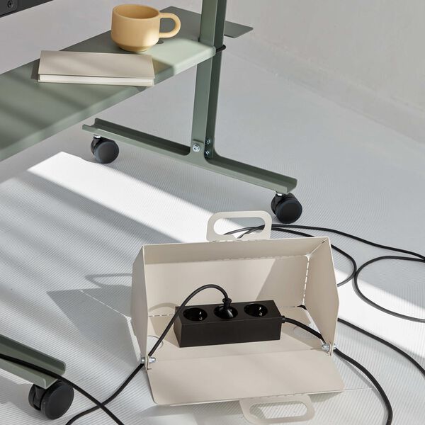 Power Bar 5 meters, charcoal Power Bar 5 meters, charcoal, Pedestal