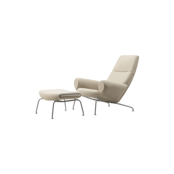 Wegner Queen Chair | Warm Grey | F&aring;t&ouml;lj + Qttoman, Fredericia Furniture