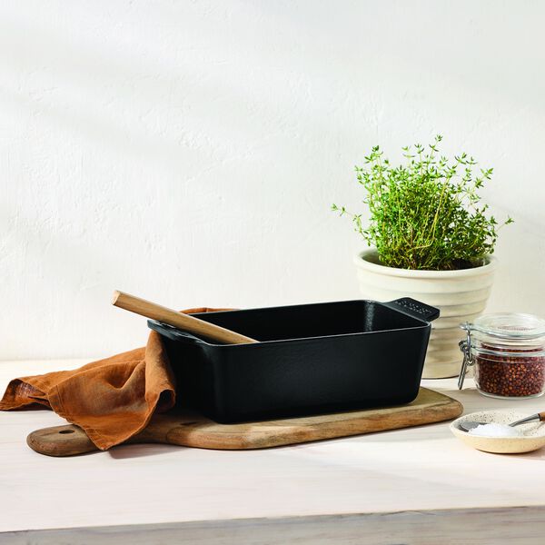 Gjutj&auml;rn br&ouml;dform 23 cm, matte black, Le Creuset