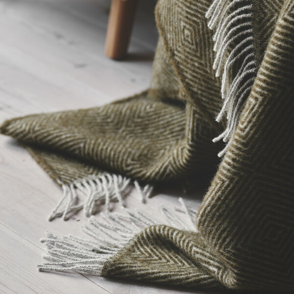 Liv&oslash; Throw, 02109 seaweed, Silkeborg Uldspinderi