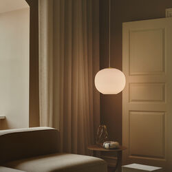 Navone 40 taklampa, vit, Design For The People