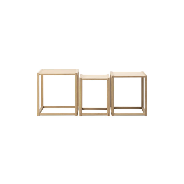 BM375 Nesting Tables, ljus oljad ek, Fredericia Furniture