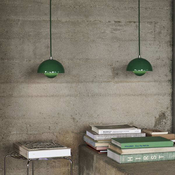 Flowerpot VP10 Pendant, signal green, &Tradition