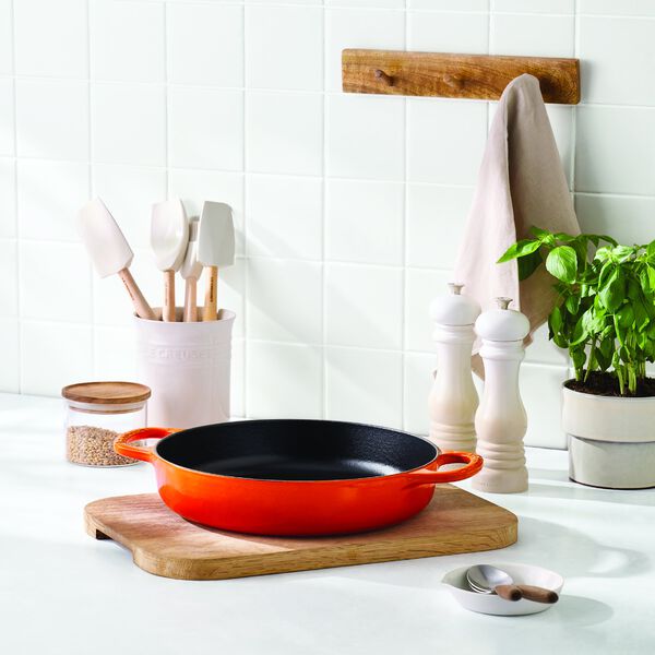 Everyday gjutj&auml;rn stekpanna 28 cm, volcanic, Le Creuset