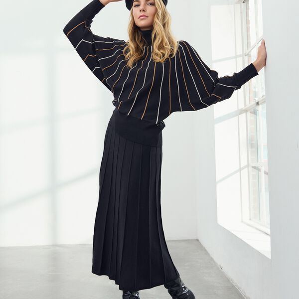Jumper Pleat Effect Knit | Blk/Camel | Stickad Tr&ouml;ja, Micha