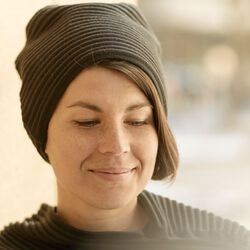 Pleece mössa, svart Pleece mössa, svart, Design House Stockholm