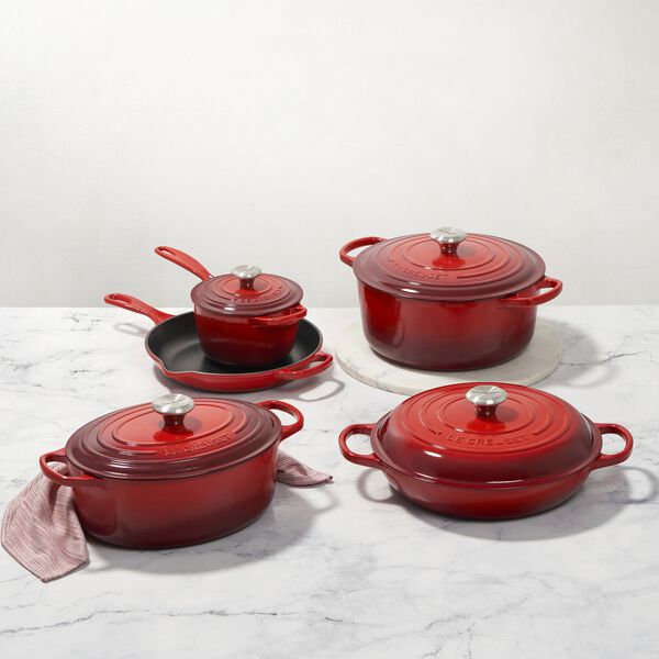 Signature gjutj&auml;rn oval gryta &Oslash; 31 cm, cerise, Le Creuset