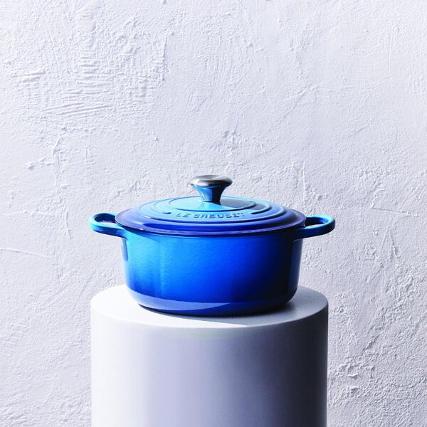 Signature gjutj&auml;rn rund gryta &Oslash; 20 cm, azure blue, Le Creuset