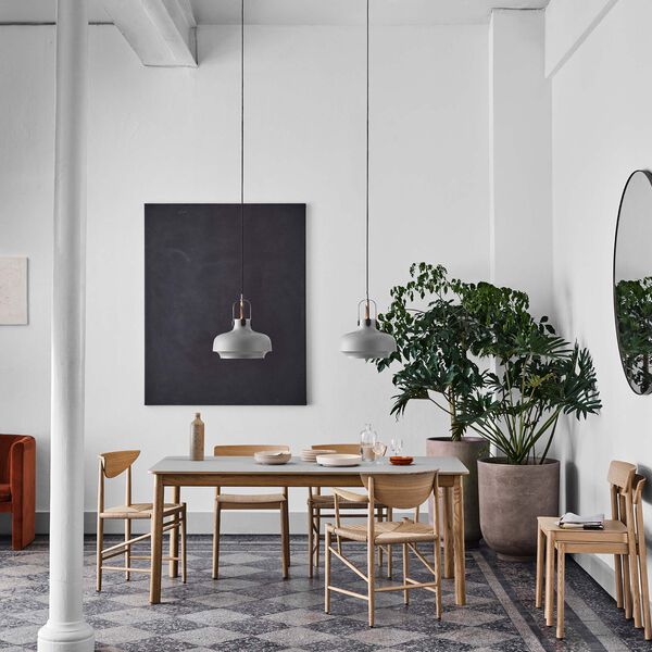 Drawn HM4 matbordsstol, oljad ek/natur, &Tradition