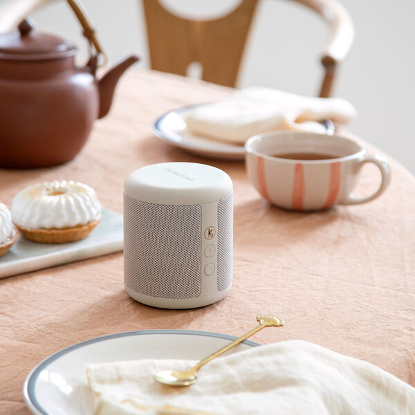 Karl Bluetooth H&oslash;jttaler, soft white, Kreafunk