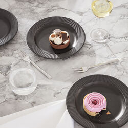 Legio Nova Side plate 19 cm, black, Eva Trio