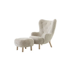 Petra VB3 Lounge Chair, Sheepskin Moonlight/oiled oak, &Tradition