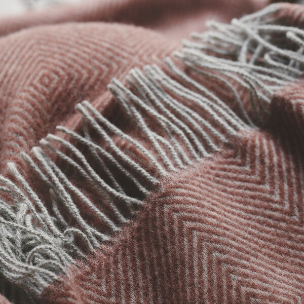 Livø Throw, 03109 rosewood, Silkeborg Uldspinderi