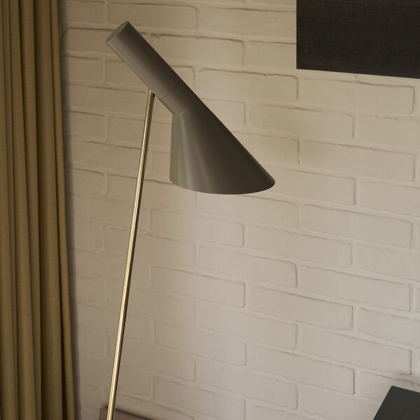 AJ Golvlampa, brass/warm grey, Louis Poulsen