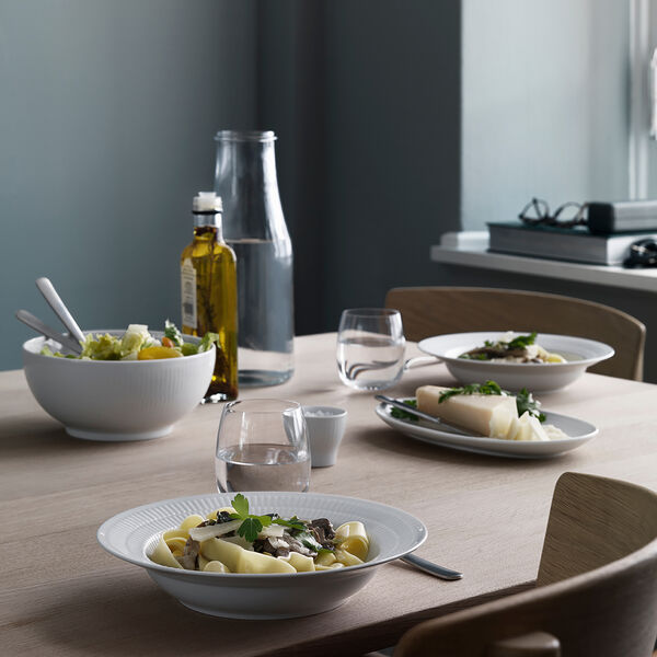 White Fluted assiett 23,5 cm, Royal Copenhagen