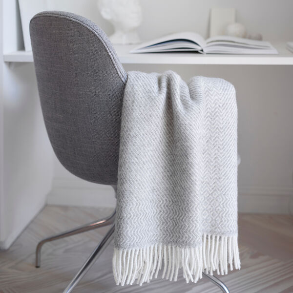 KATTEFOT Throw, light grey, Røros Tweed