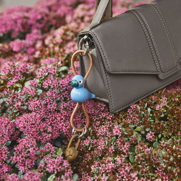 F&aring;gel nyckelring med naturl&auml;der, bl&aring;, Kay Bojesen Denmark