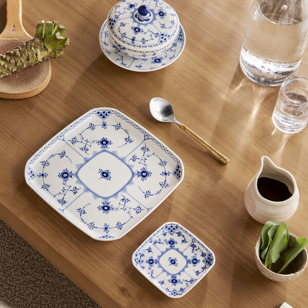 Blue Fluted Half Lace fyrkantig tallrik 21 cm, Royal Copenhagen