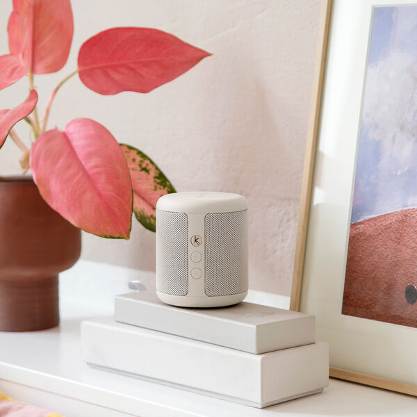 Karl Bluetooth H&oslash;jttaler, soft white, Kreafunk