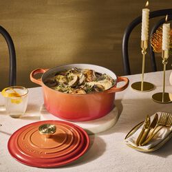Rund gjutj&auml;rn Jubileumsgryta &Oslash; 24 cm, flamme dor&eacute;e, Le Creuset