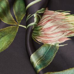 Trifolium scarf, navy blue/golden sand, Flora Danica Denmark