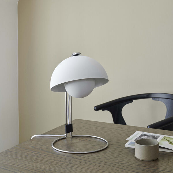 Flowerpot VP4 | Matt White | Bordslampa, &Tradition