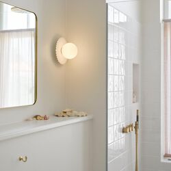 Liila Muuse Small Ceiling Lamp, white/opal Liila Muuse Small Ceiling Lamp, white/opal, Nuura