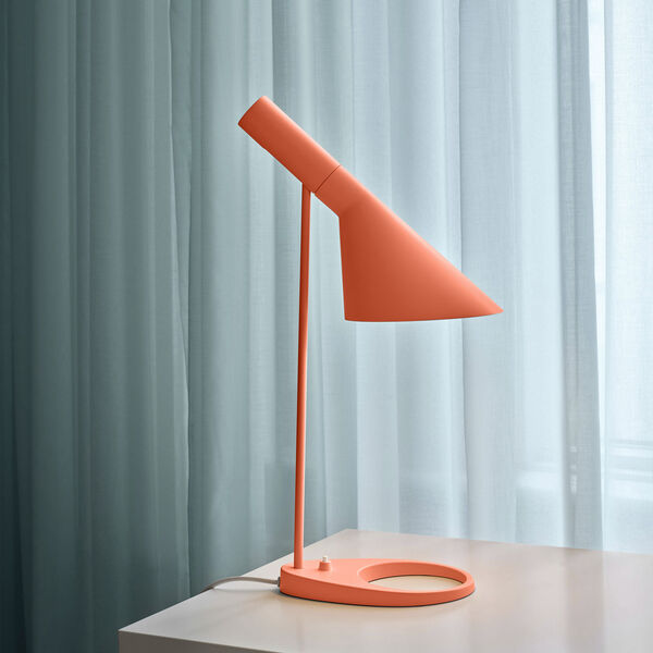 AJ Mini bordslampa, electric orange, Louis Poulsen