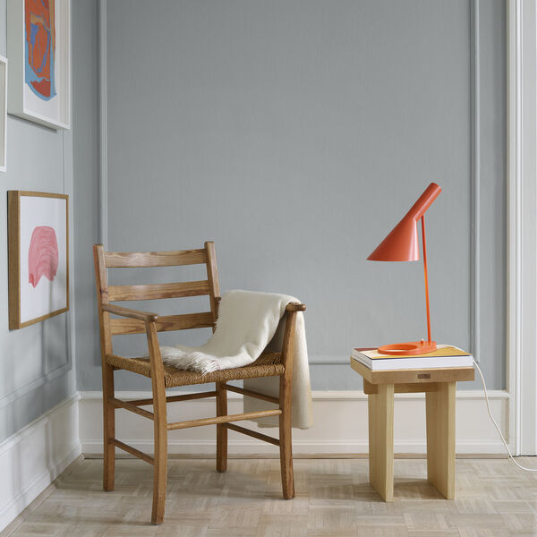 AJ bordslampa, electric orange, Louis Poulsen