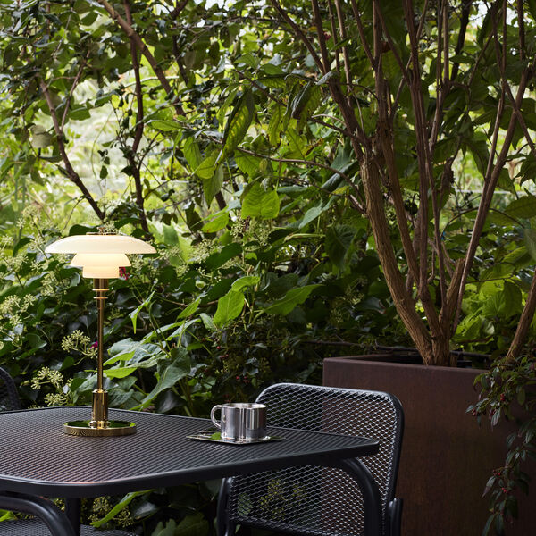 PH 2/1 Portable bordslampa, mässing, Louis Poulsen