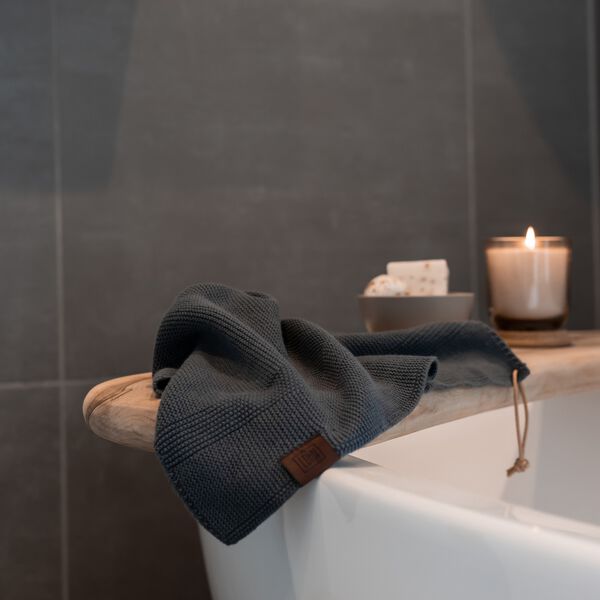 Stickad Handduk, dark grey, By LOHN