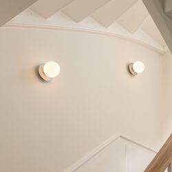 Liila 1 Small Wall Lamp, light silver/opal, Nuura