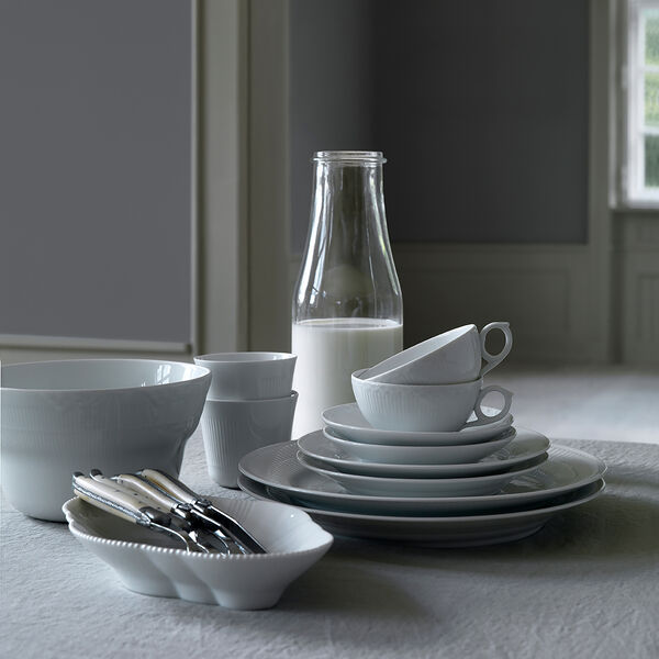 White Fluted tallrik, 27 cm White Fluted tallrik, 27 cm, Royal Copenhagen