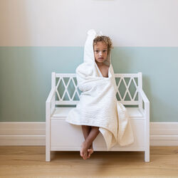 Juniorhandduk med huva och &ouml;ron, off-white, Cam Cam Copenhagen