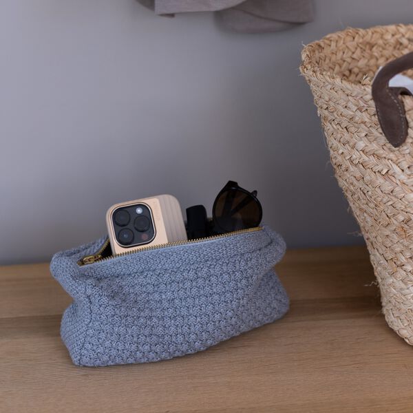 Stickad Clutch Petra, med grey melange, By LOHN